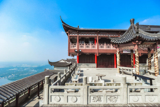 国庆出游小高峰，句容茅山地